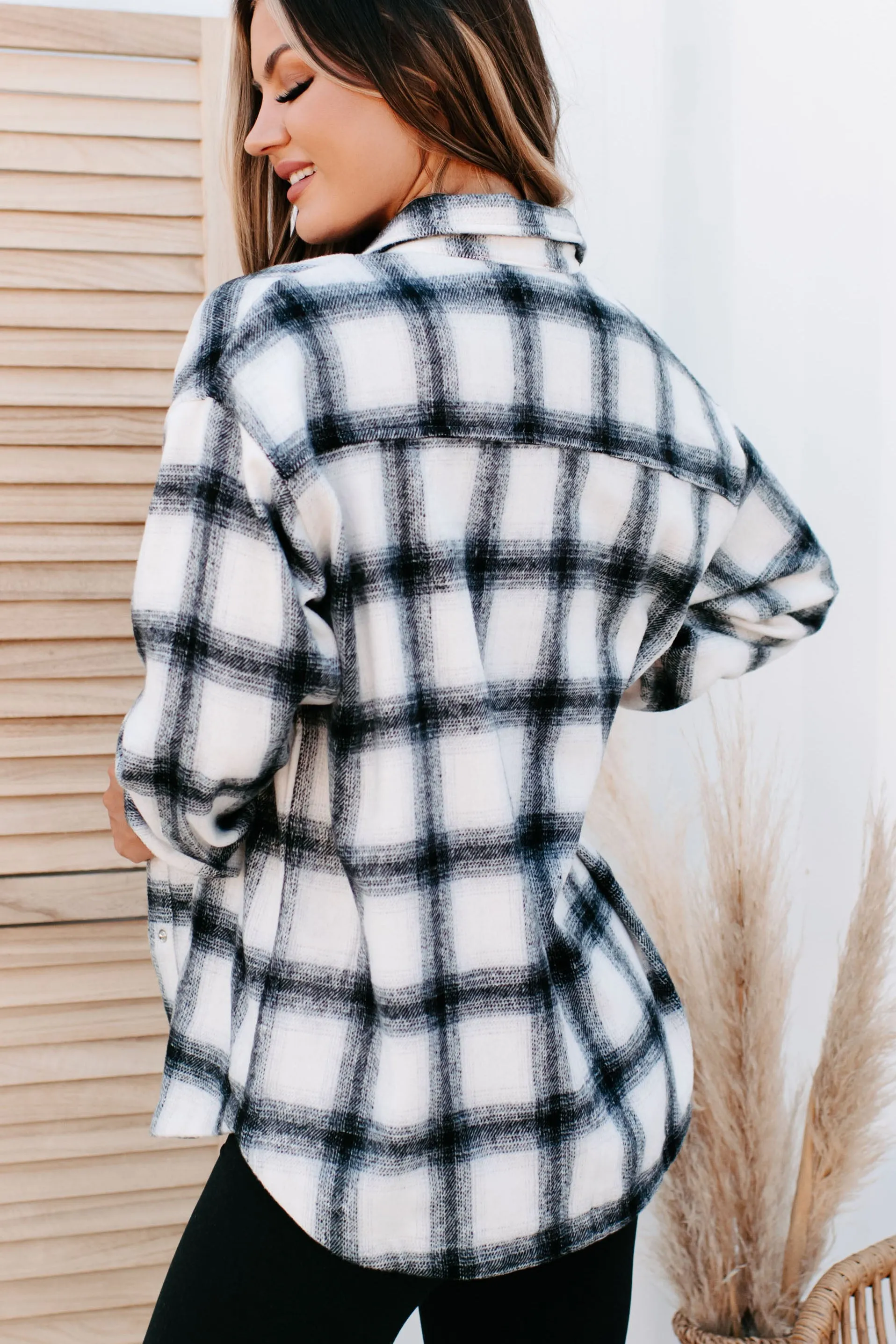 Autumn In Bloom Two Pocket Fleece Plaid Shacket (Ivory)